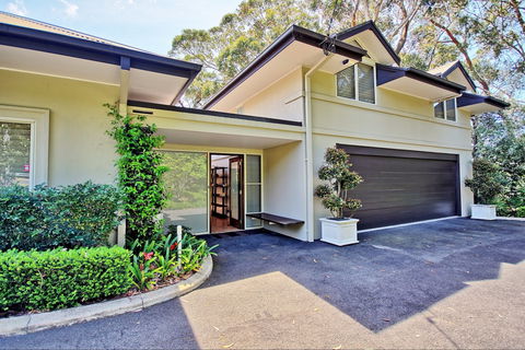 Two Five Four Jervis Bay - Sydney 4u 0