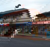 Victoria Hotel Port McDonnell - Sydney 4u
