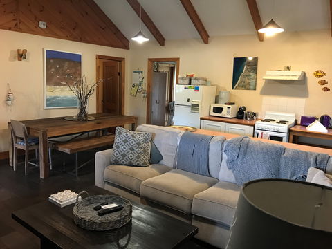 13 Broadbeach Drive, Carrickalinga - Accommodation Sydney 1