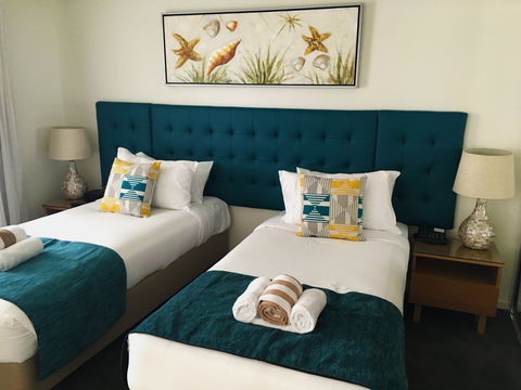 1770 Lagoons Central Apartment Resort - Sydney 4u 0