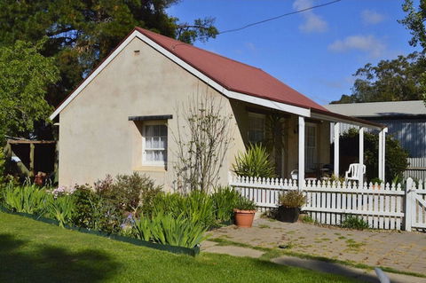 Almond Tree Cottage - Sydney 4u 0