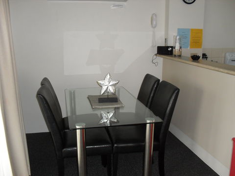 Beaches Serviced Apartments - Accommodation Sydney 2