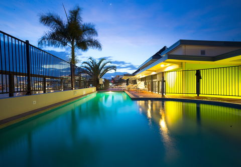 Brisbane City YHA - Sydney 4u 0