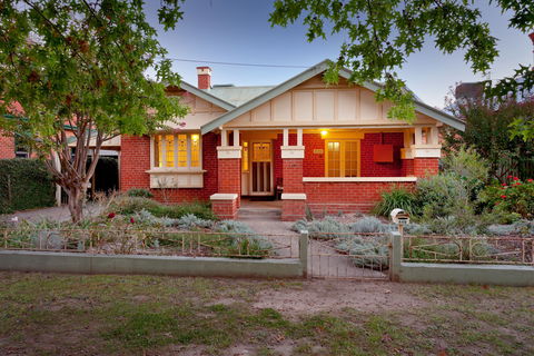 Central Crisp - Sydney 4u 0