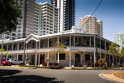Coolangatta Sands Hotel - Accommodation Sydney 0