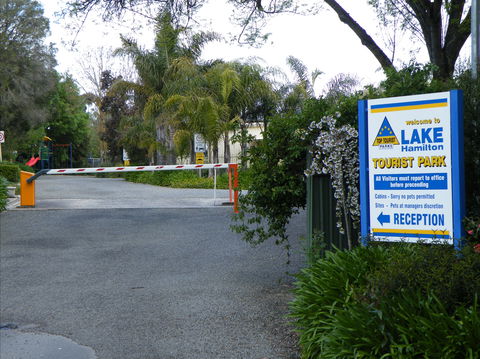 Lake Hamilton Motor Village And Caravan Park - Accommodation Sydney 2