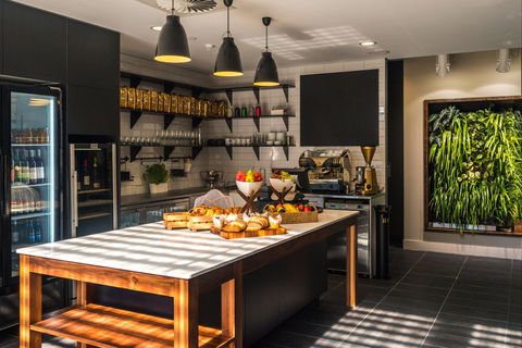 Mantra Richmont Hotel - Accommodation Sydney 1