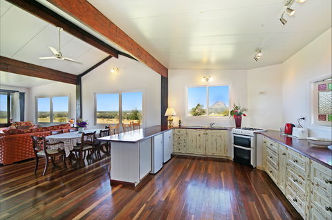 Noosa Avalon Farm Cottages - Sydney 4u 1