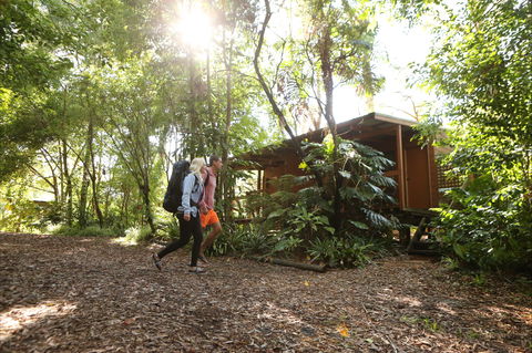Samurai Beach Bungalows Port Stephens YHA - Accommodation Sydney 1