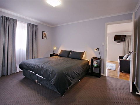Starline Alpaca Farm Stay - Accommodation Sydney 0