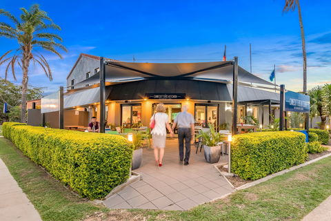 Sugar Country Motor Inn - Sydney 4u 1