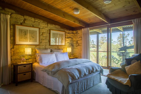 The Burrow At Wombat Bend Bed And Breakfast - Accommodation Sydney 0