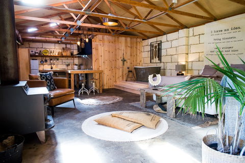 Trader Jack's - Accommodation Sydney 2