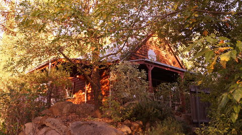 Artscape Cottage Beechworth - Accommodation Sydney 0