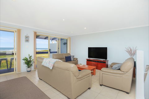 Blue Seas - Accommodation Sydney 1