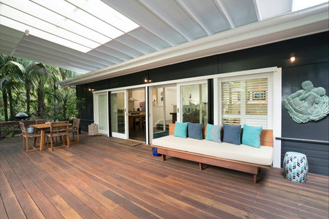 Blue Peter Luxury Beach House - Accommodation Sydney 2
