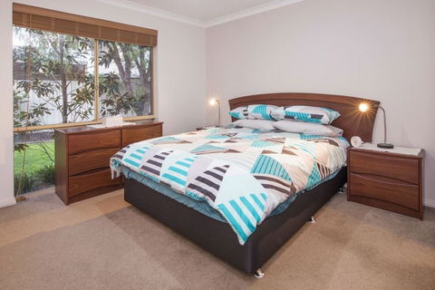 Boardwalk - Sydney 4u 1