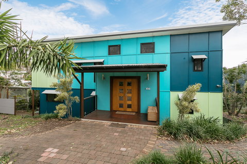 Colours Of Cylinder - Sydney Resort 1