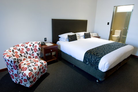 Commodore On The Park - Accommodation Sydney 1