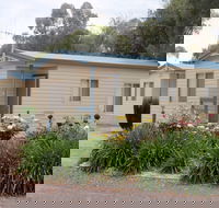 Cowra Holiday Park - Accommodation Sydney