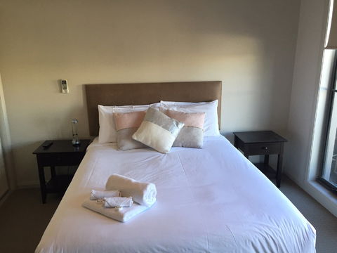 Cypress Apartment 39C - Sydney 4u 2