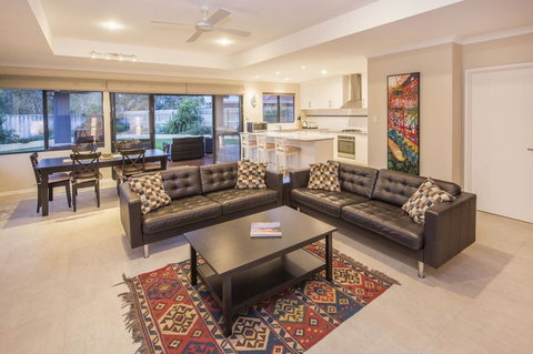 Dave's Digs - Accommodation Sydney 1