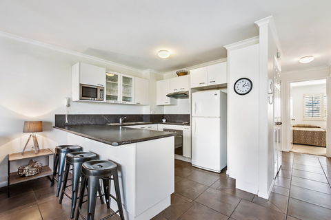 Dockside Holiday Apartments - Accommodation Sydney 2