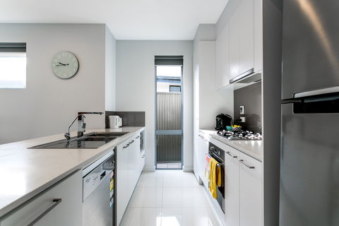 Ella House I - Accommodation Sydney 1