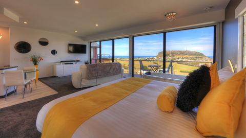Horizon Deluxe Apartments - Accommodation Sydney 0