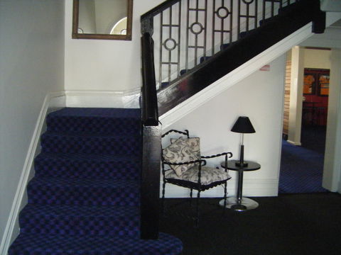 Imperial Hotel Cowra - Accommodation Sydney 0