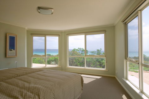 Island Beach Lodge - Accommodation Sydney 1