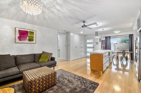 Limestone Coast Apartments - Sydney 4u 2