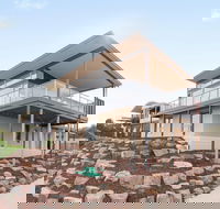 Neighbour Avenue - Accommodation Sydney