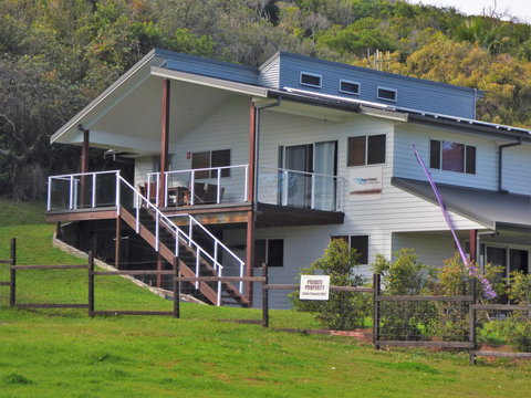 Point Plomer Holiday Cottages - Accommodation Sydney 0