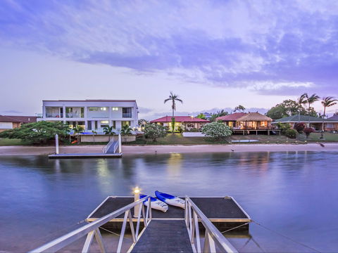 Riviera Waters Broadbeach - Vogue Holiday Homes - Sydney 4u 2