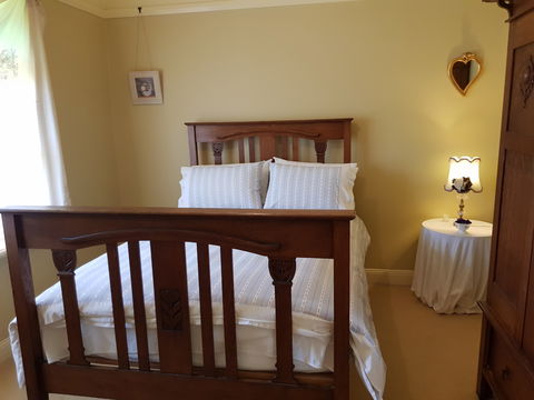 Stone Cottage Mittagong - Sydney 4u 1