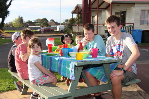 Warrnambool Holiday Park And Motel - Accommodation Sydney 0
