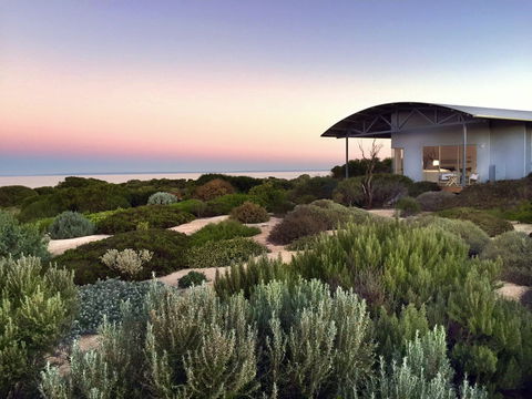 Yondah Beach House - Accommodation Sydney 0