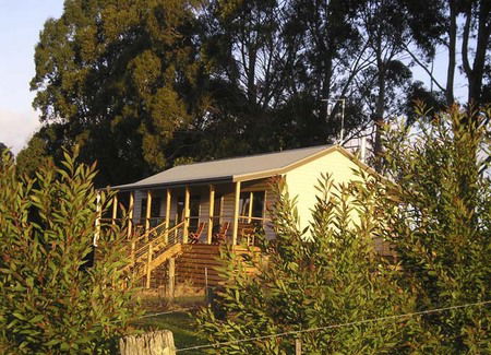 Birchwood Retreat Country Cottages - Sydney 4u 4