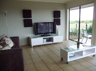 On The Esplanade - Accommodation Sydney 1