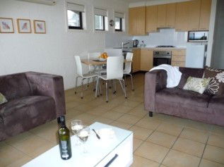 On The Esplanade - Accommodation Sydney 2