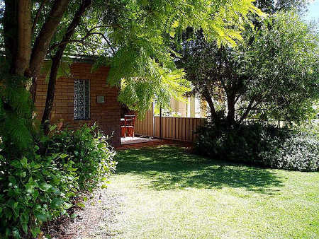 Aaden Holiday Apartments - Sydney 4u 1
