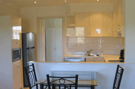 Aztra Gladstone Business Apartments - Sydney 4u