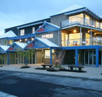 The Island Accommodation - Sydney 4u