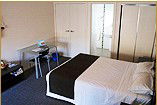 Homestead Motor Inn And Apartments - Sydney 4u 2