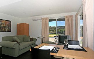 A River Bed - Sydney 4u 3