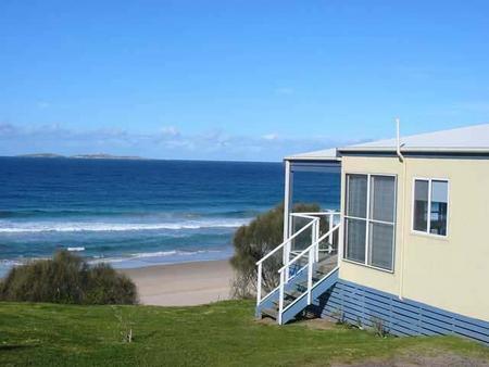 Surfbeach Holiday Park - Sydney 4u 0