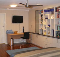 Arawang Bed  Breakfast - Sydney 4u