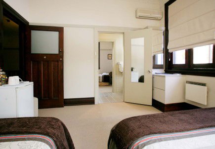 The Bank Guest House & Tellers Restaurant - Sydney 4u 3