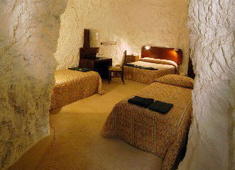White Cliffs Motel - Sydney 4u 3